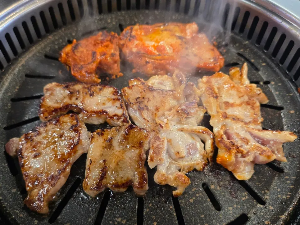 양념 고기로 넘어간 불판