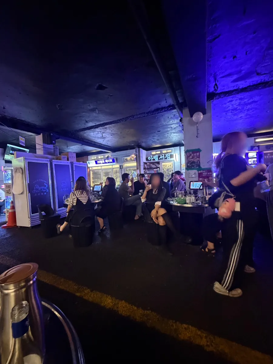 Atmosphere at a Guro Digital Complex Station bar visited often as a regular