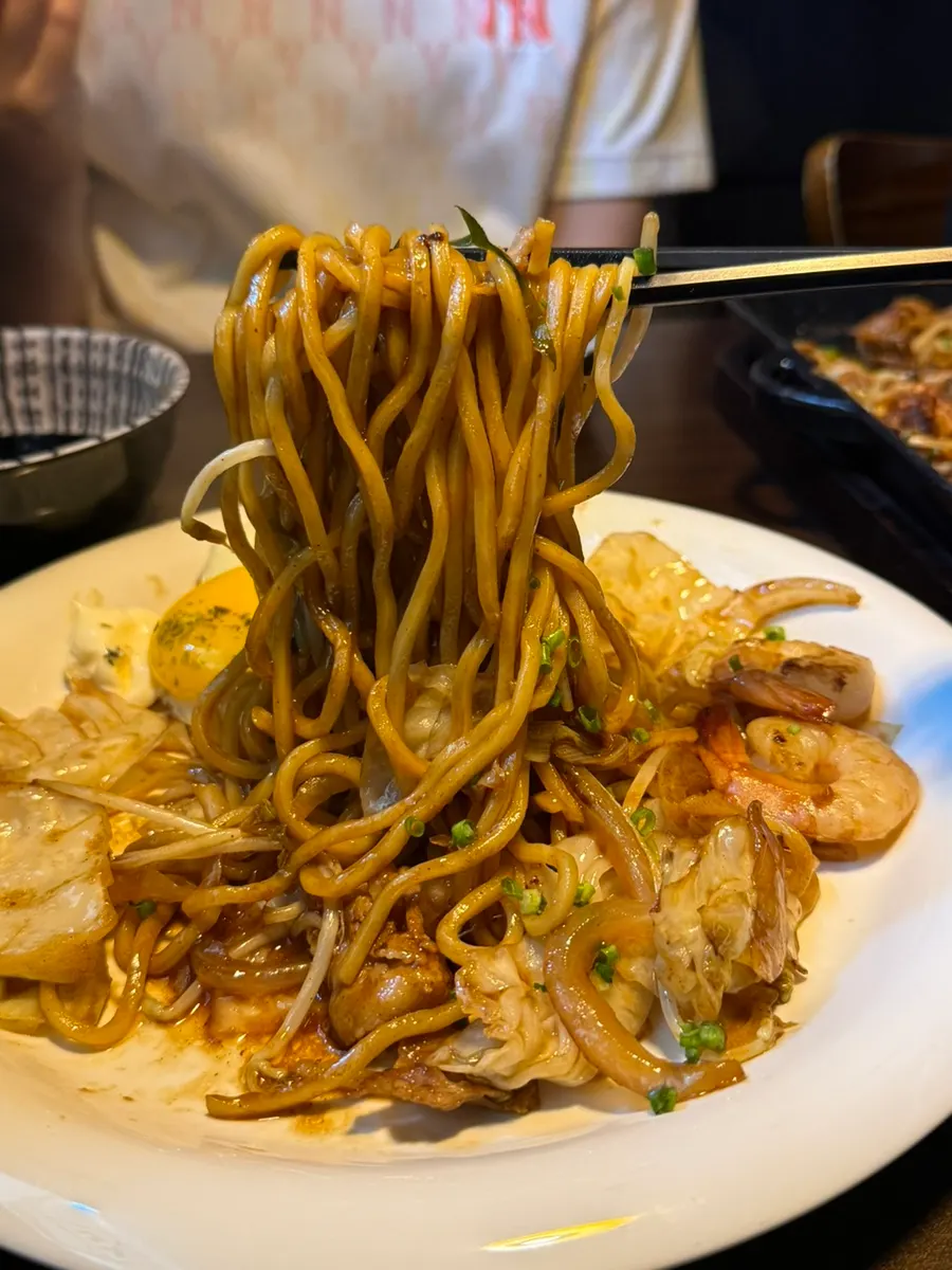 가쓰오부시를 올린 클래식 야끼소바