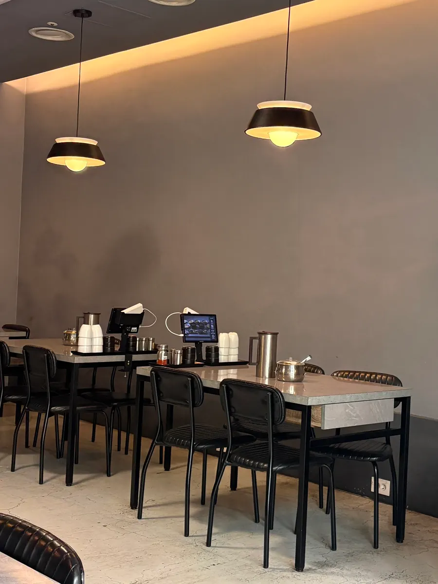 Interior space of Kkuudeok Seolleung Main Branch