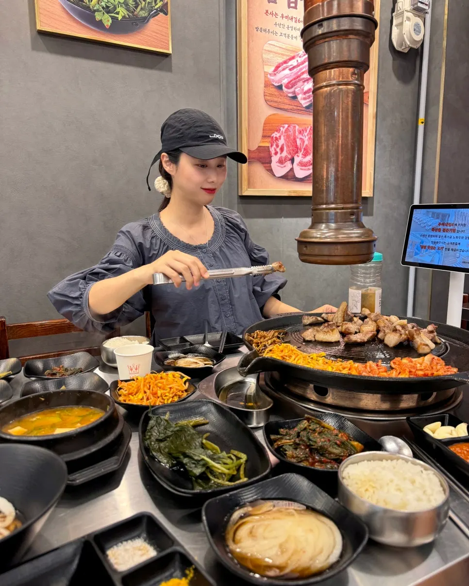 Signature dish at Ssamchae Sotttukkeong Samgyeopsal near Guui Station