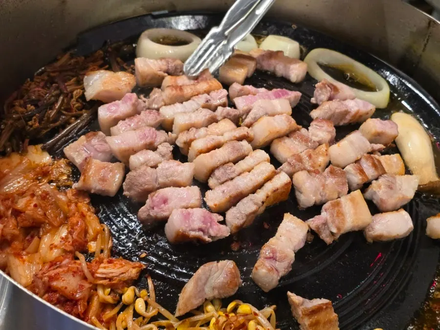 치즈를 곁들인 계란찜
