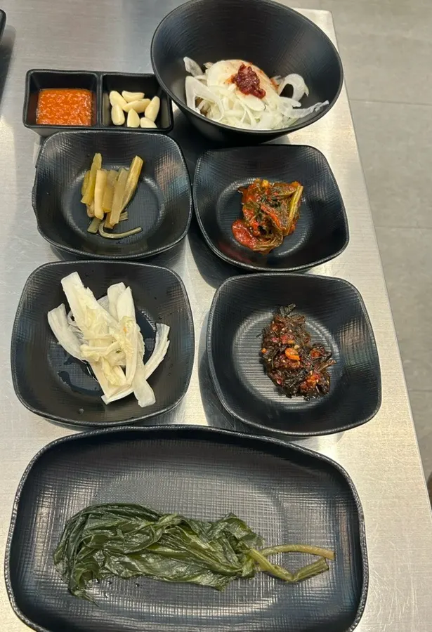 Pork belly and dessert-menu order