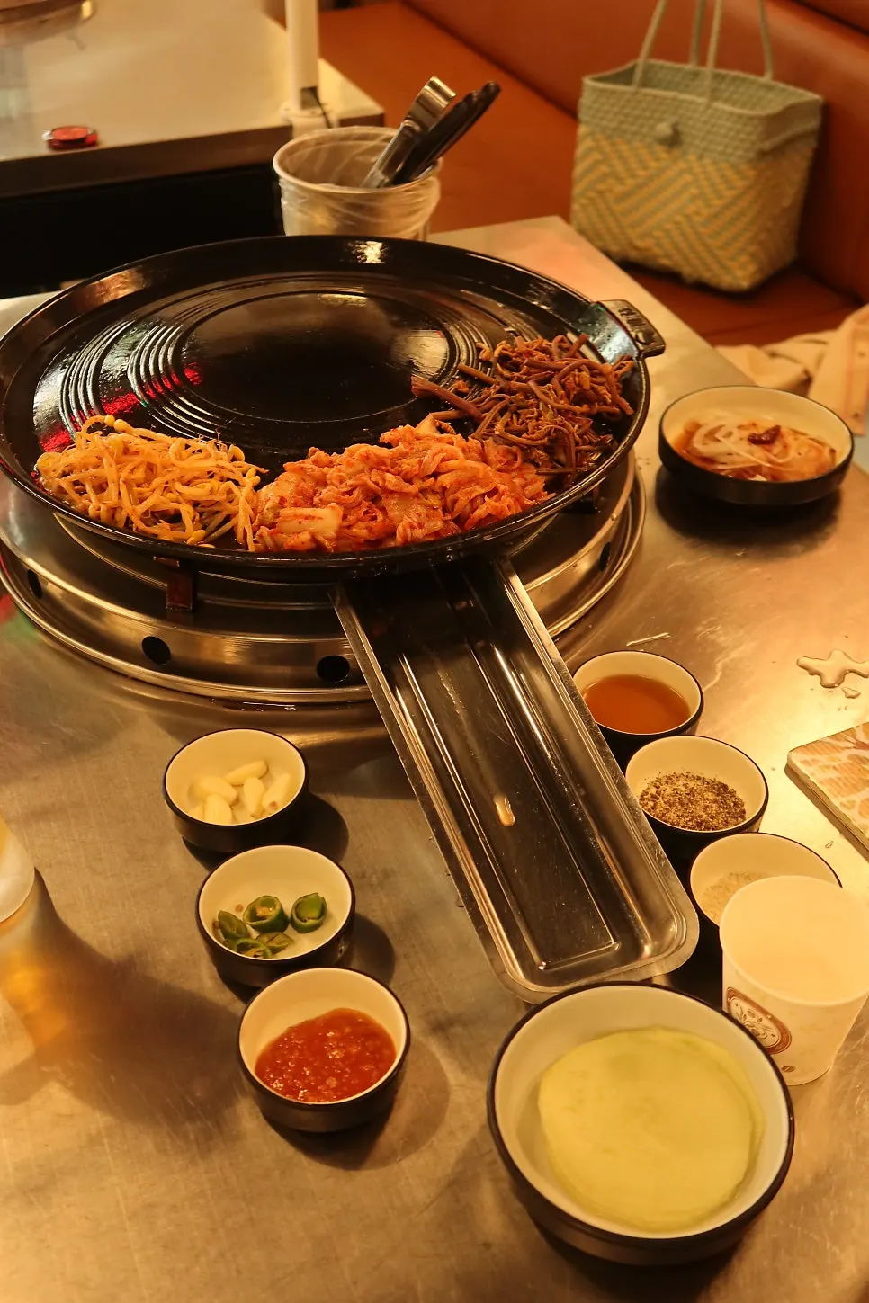 단호박 가지 상추 깻잎 등 쌈채소 셀프바