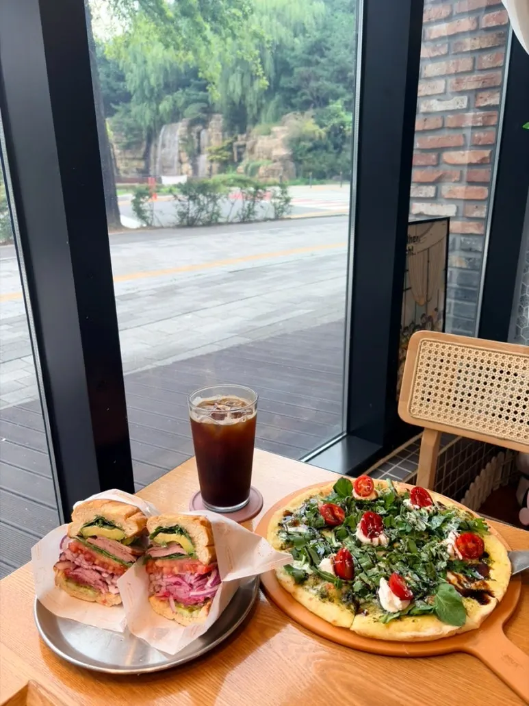 Visit to Withwich in Guwol-dong, Incheon