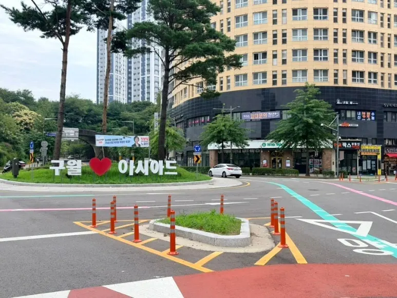 Withwich by the Guwol Athletes' Village roundabout