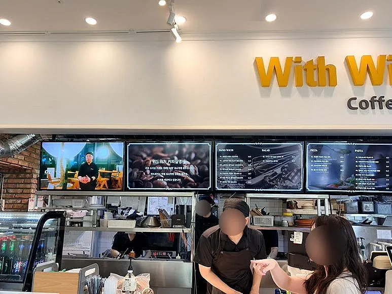 Spacious Withwich dining room with floor-to-ceiling windows