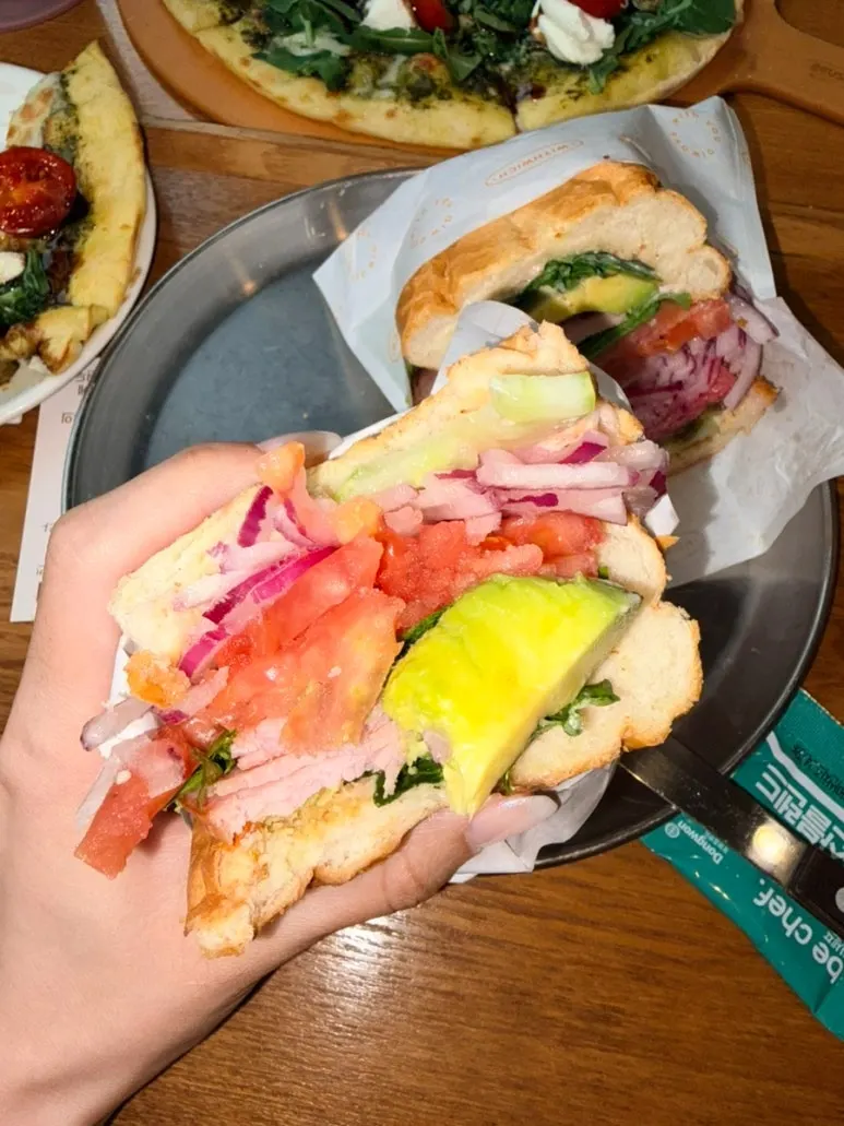Cross-section of a generously filled sandwich