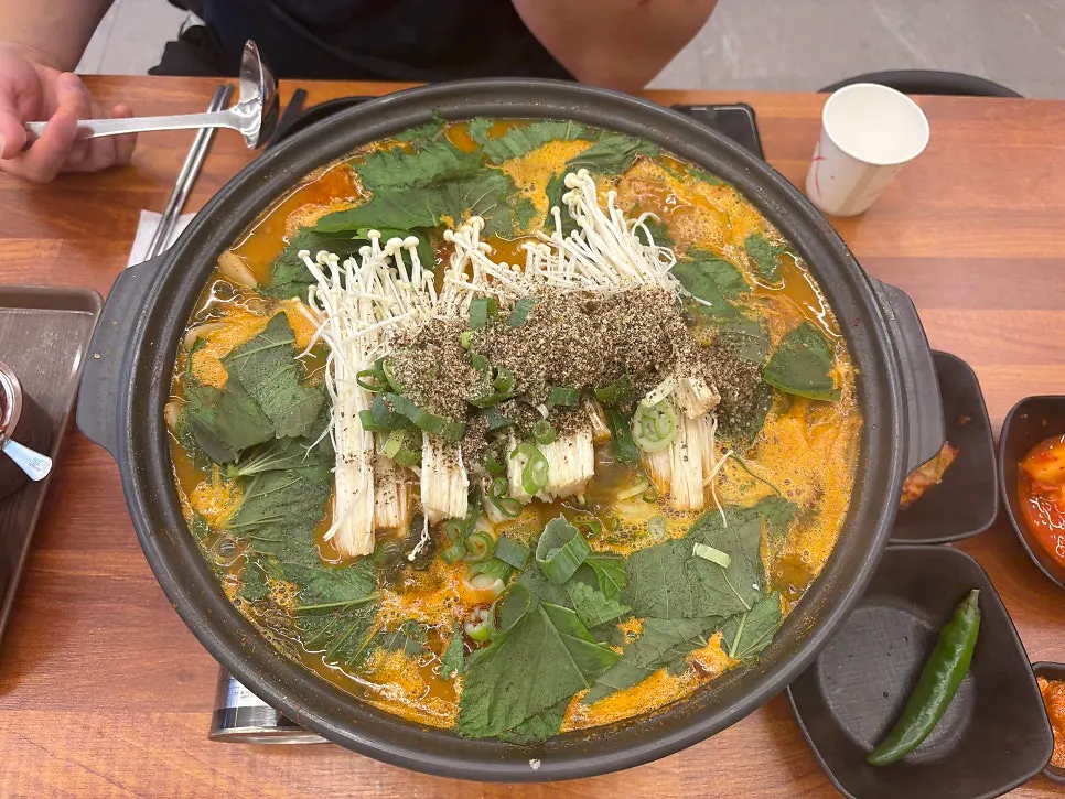 끓이기 전 뼈전골 재료