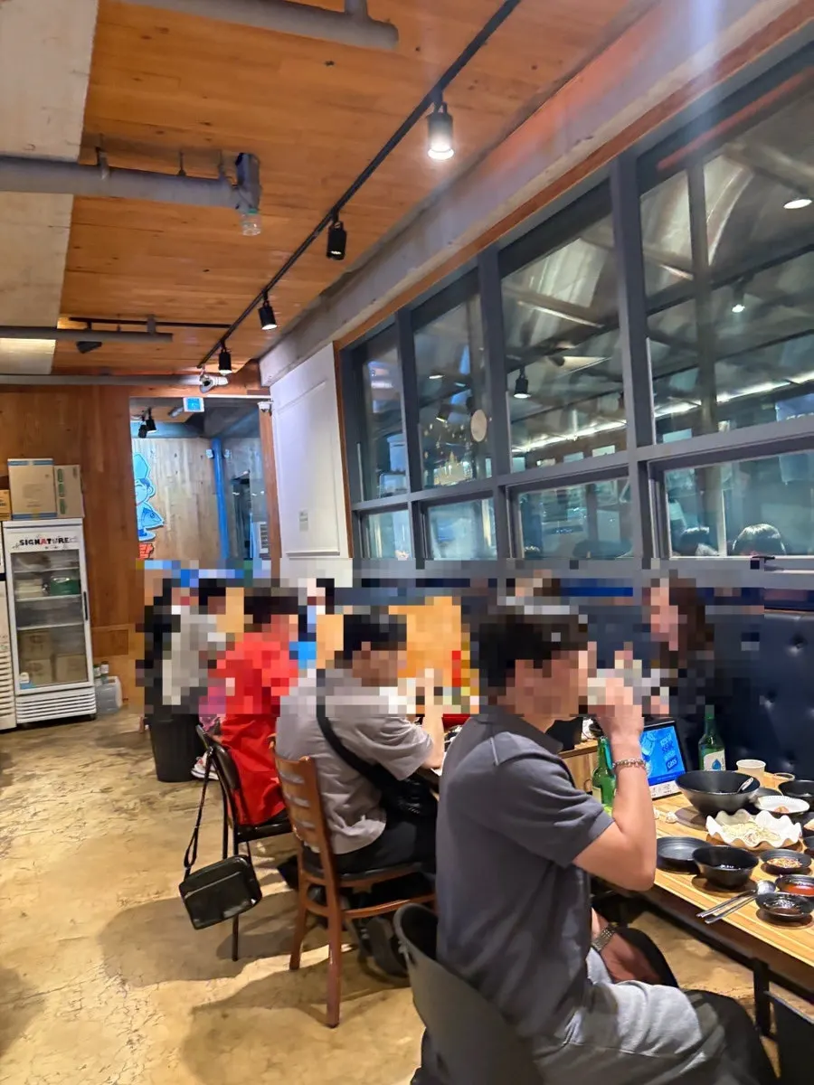 Table seating at the sashimi restaurant
