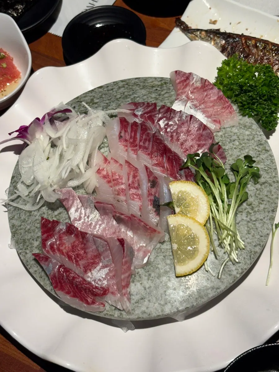 Algoni-tang with roe and milt