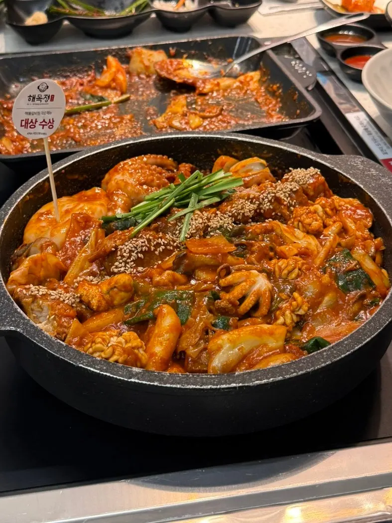 매콤달짝지근한 순살아귀찜과 볶음밥