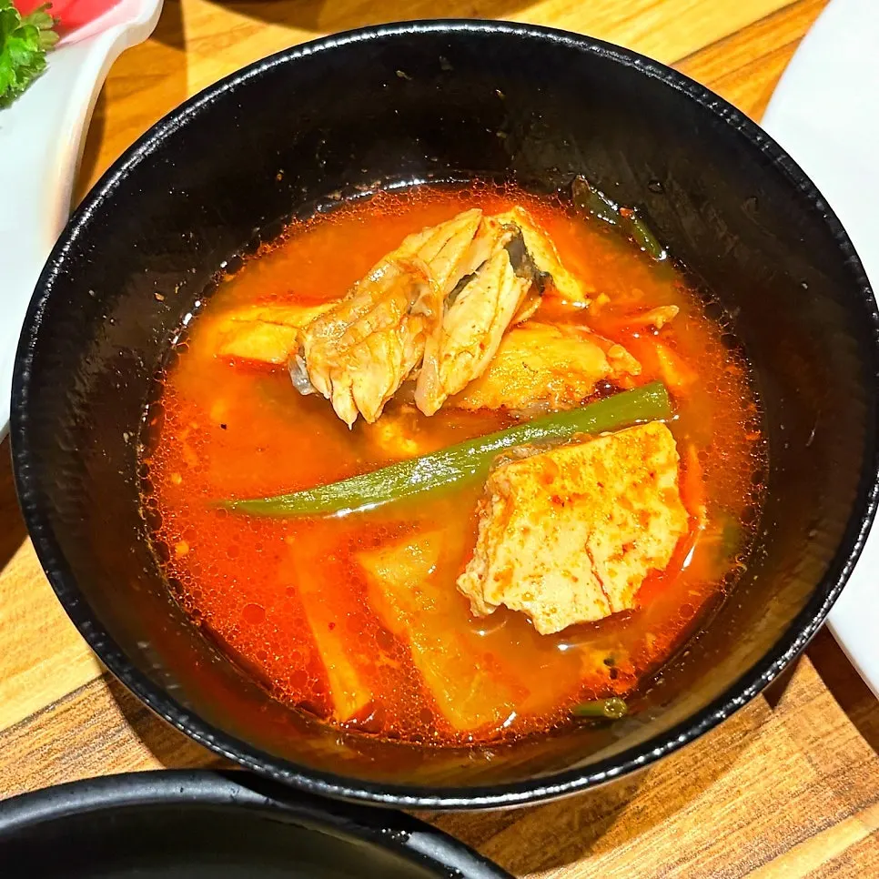 마무리로 나온 얼큰한 매운탕