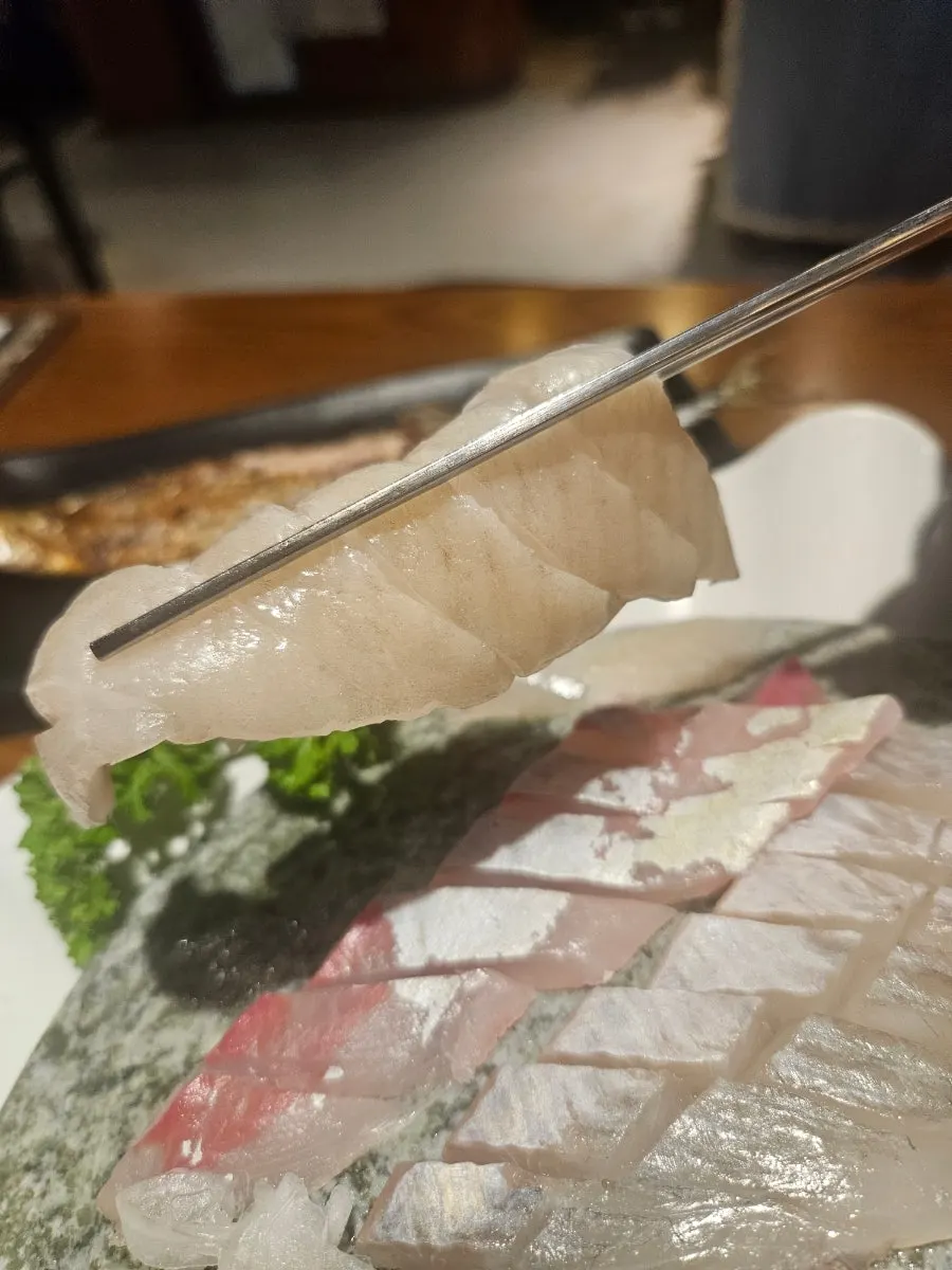 Assorted sashimi platter with thick flounder fin meat