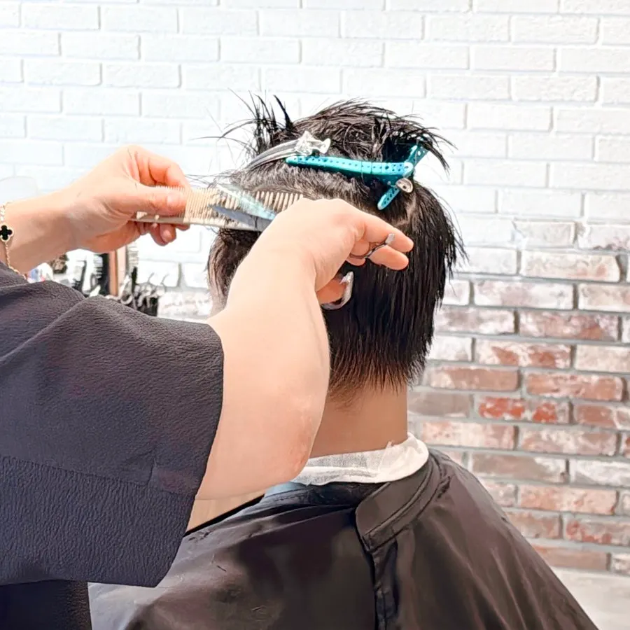 원빈 수석실장의 남자머리 상담 장면