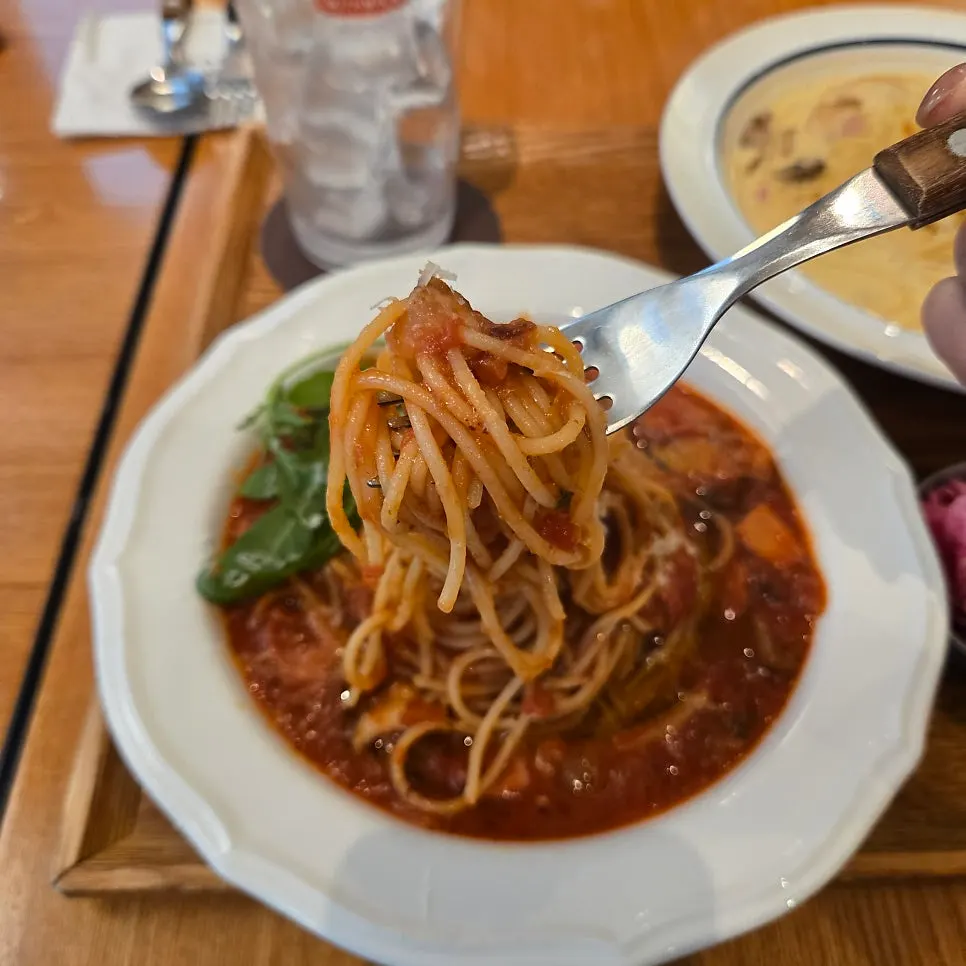Arrabbiata noodles coated in sauce