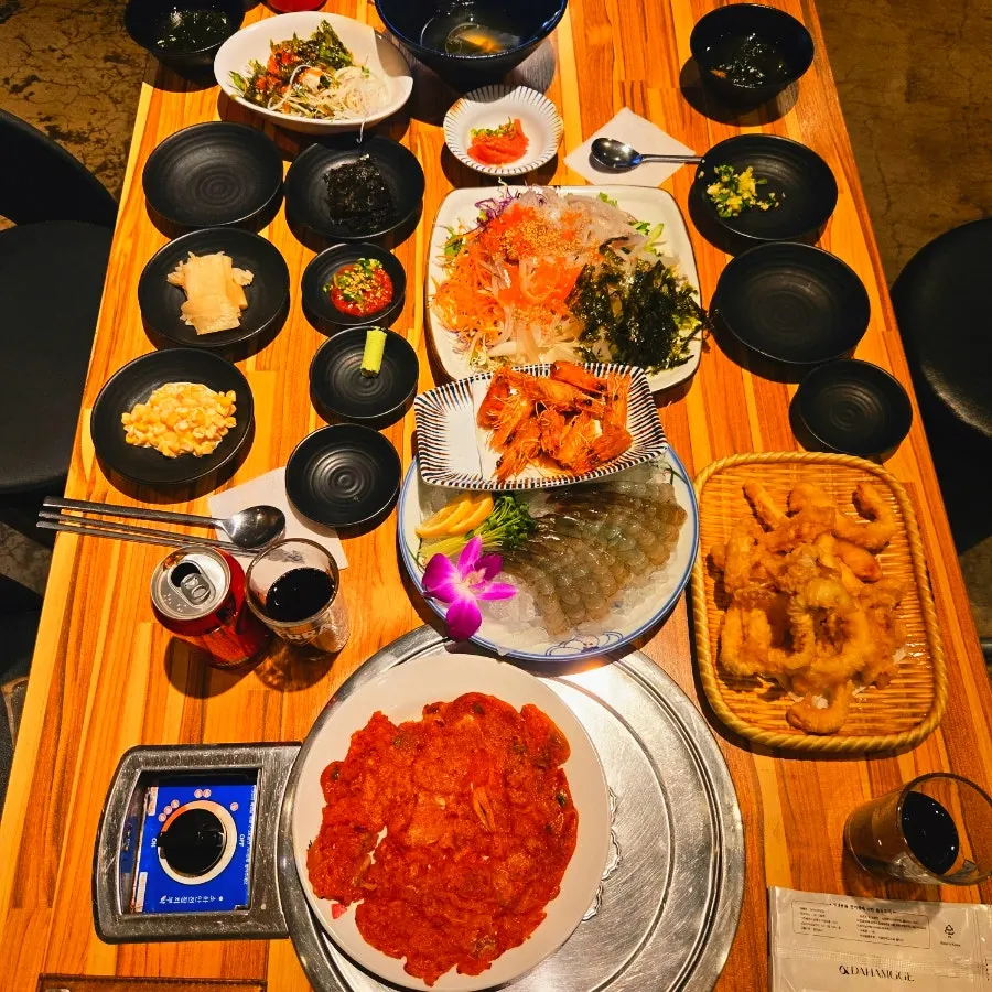 Table set with basic side dishes