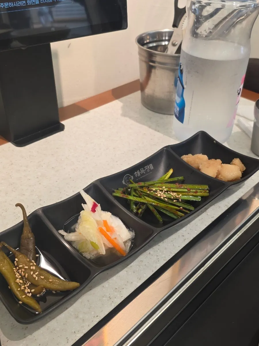 Two burners provided at the table
