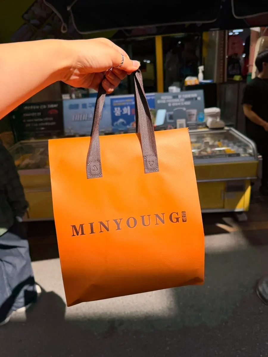 Cold bag used for sushi takeout packaging