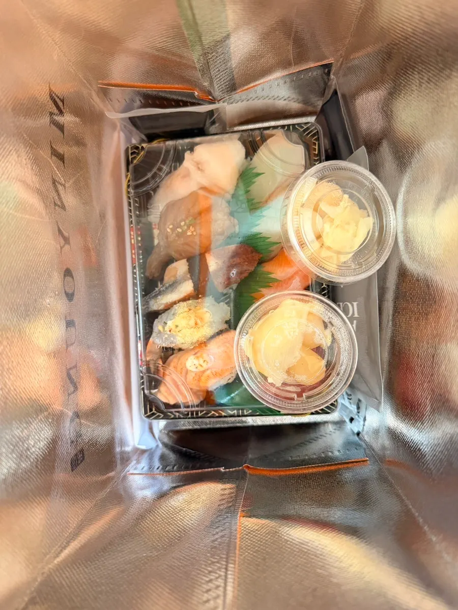 Sushi box packed with an ice pack