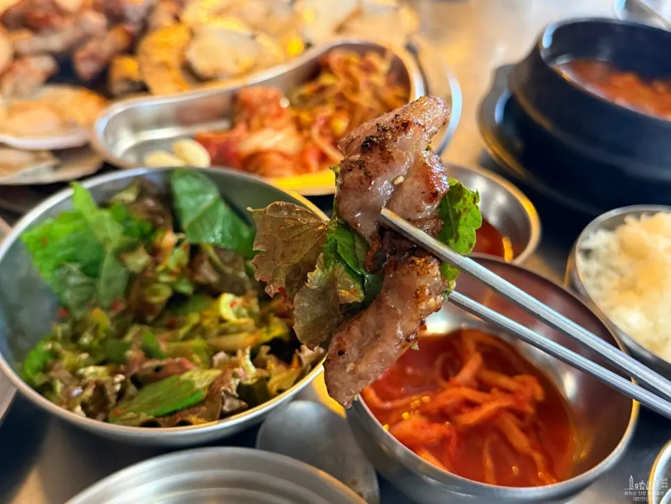 Samgyeopsal tebal dengan lemak yang masih berjus