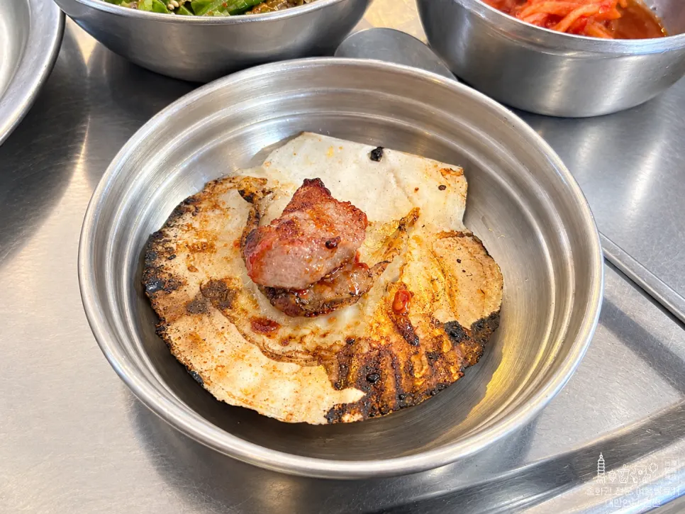 Gabungan scallop yang dipanggang bersama daging