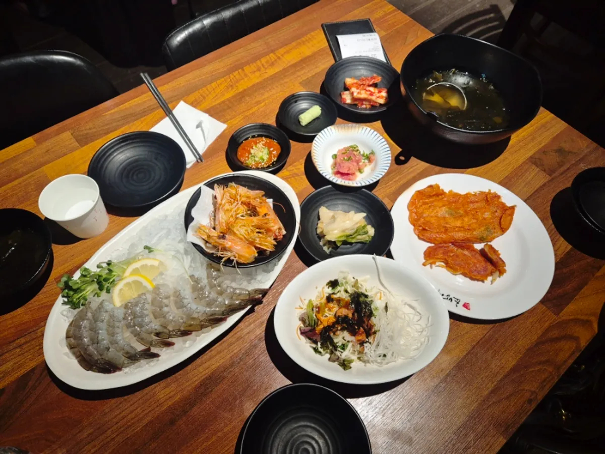 Front view of Veteran General Fish Market Incheon Guwol Branch