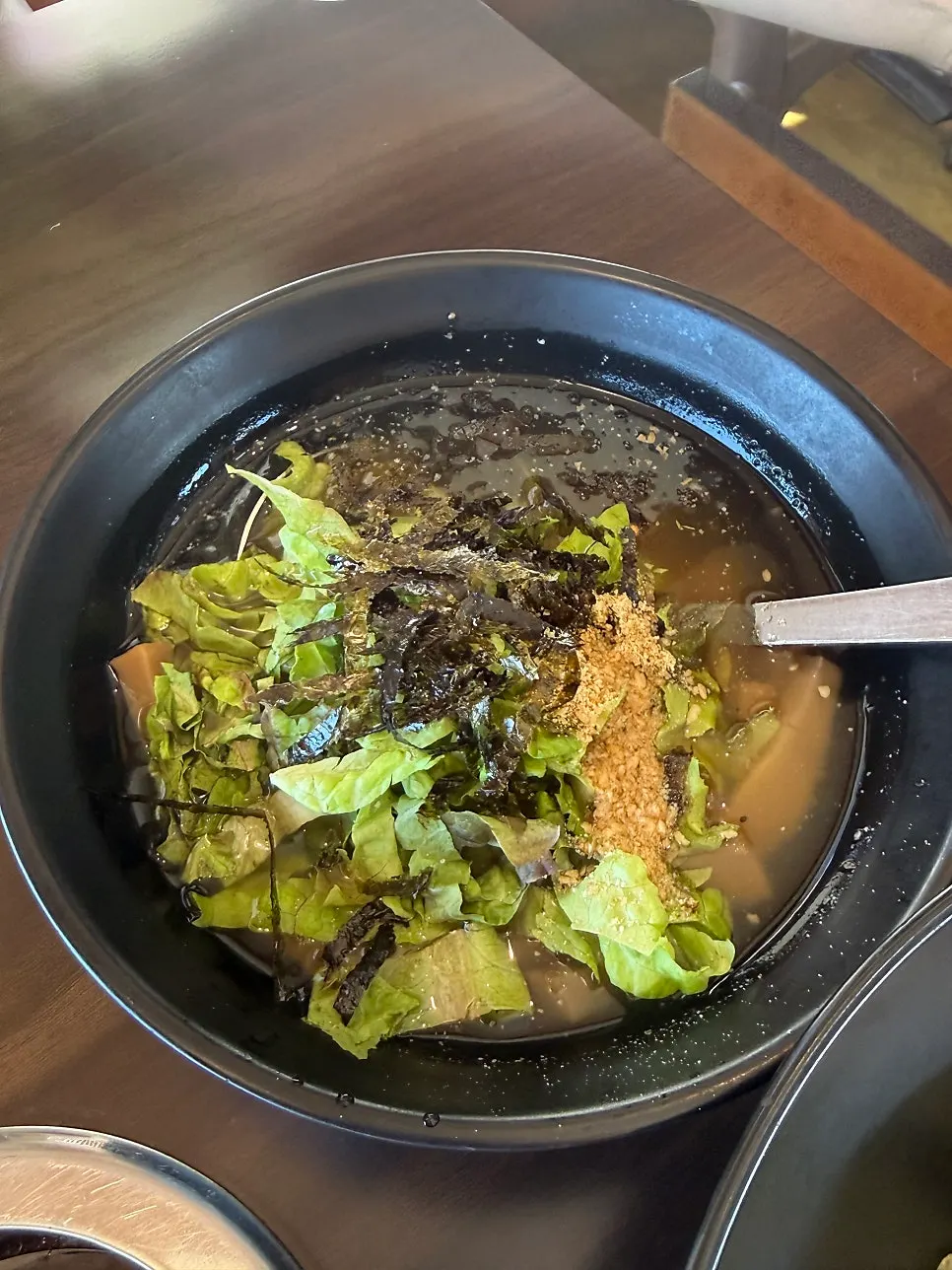 샐러드와 묵사발, 주먹밥