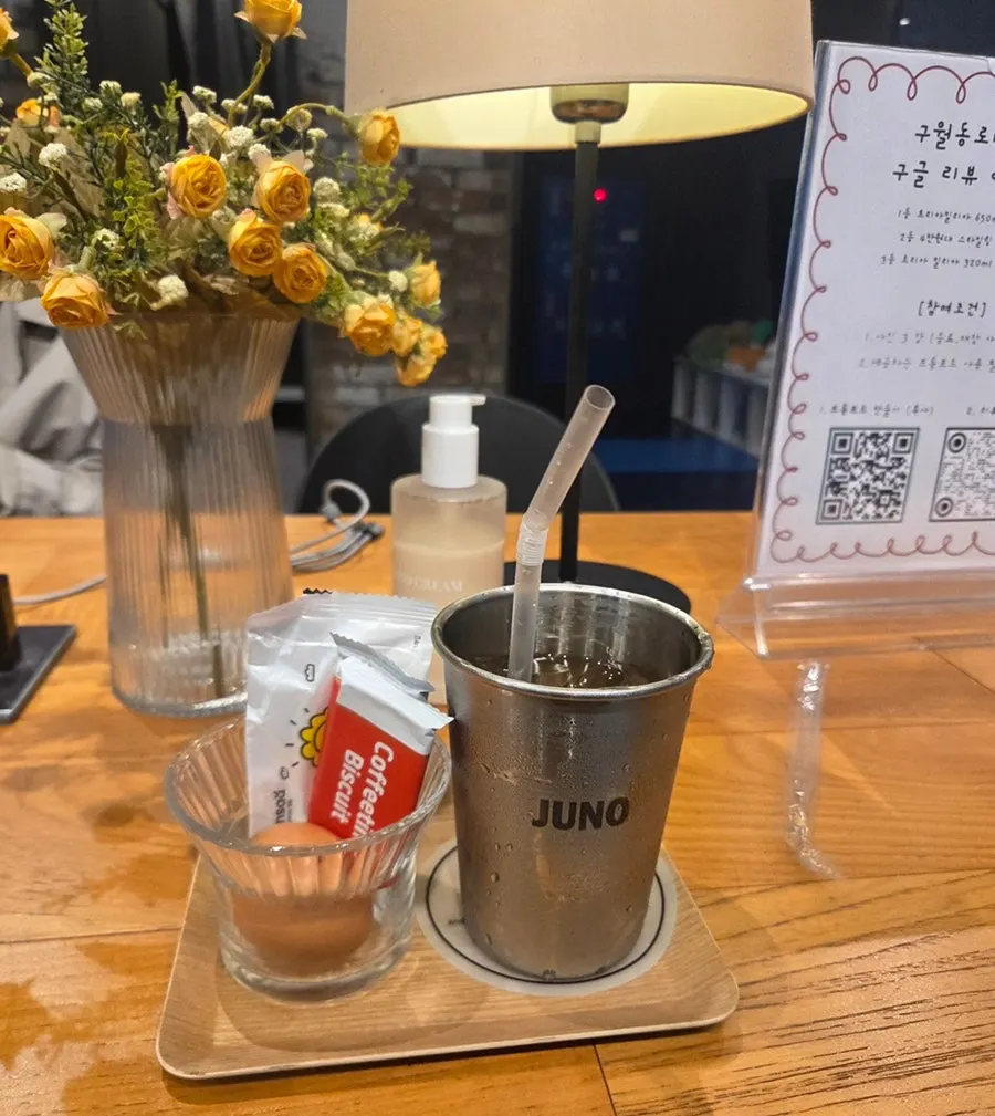Drinks and snacks served during the treatment
