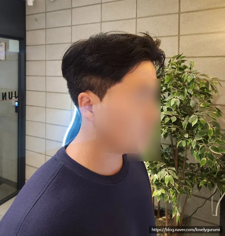 Clean back and side hair lines after the service