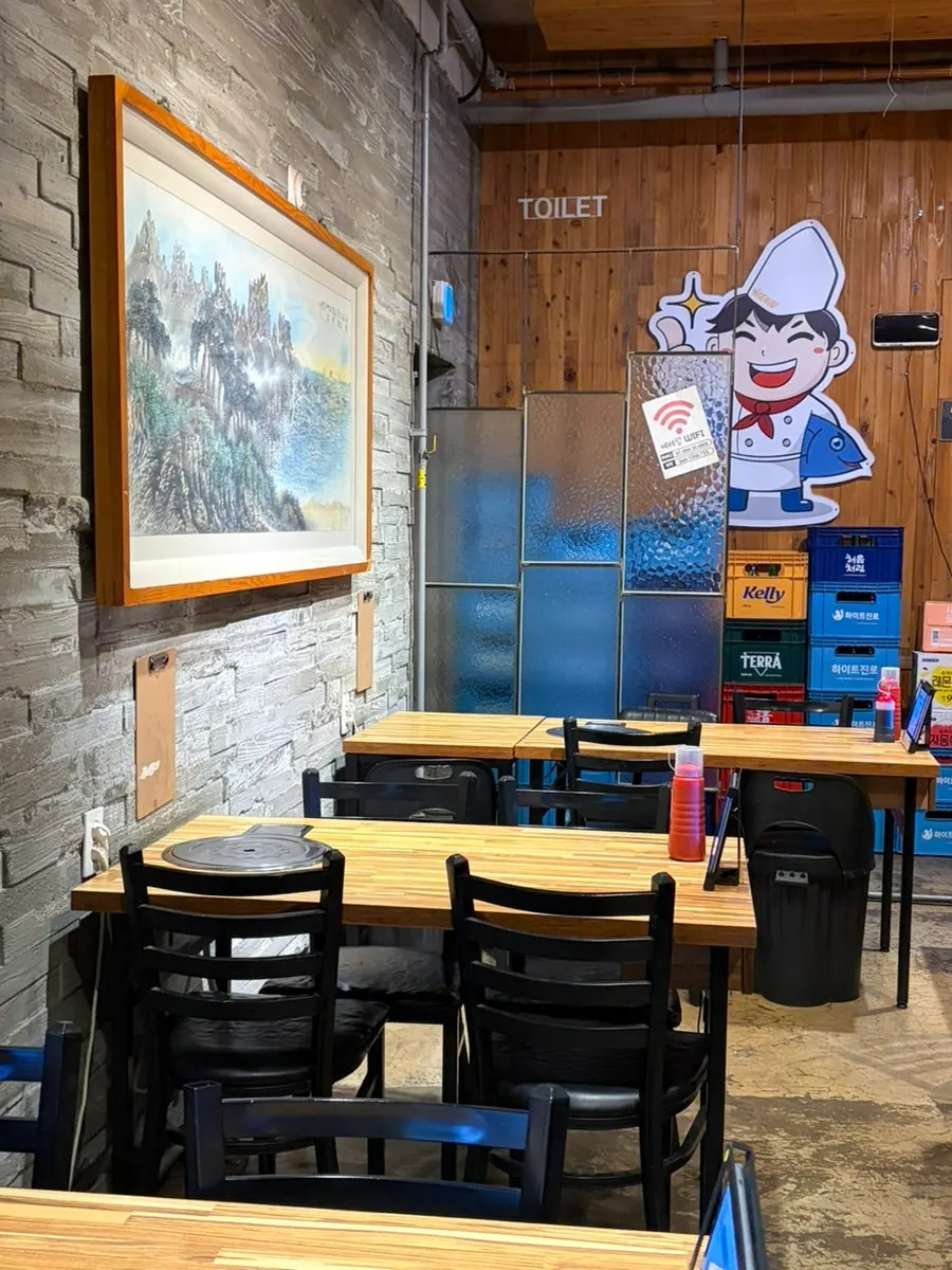 여러 명 방문 가능한 내부 좌석