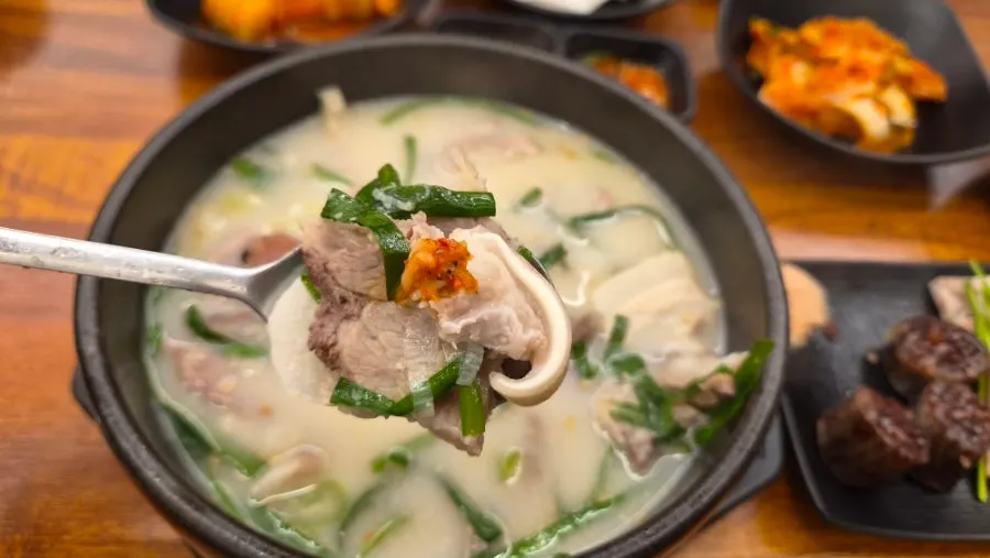 Special sundaeguk loaded with sundae, gopchang and head meat