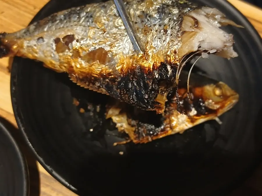 Golden-brown grilled gizzard shad