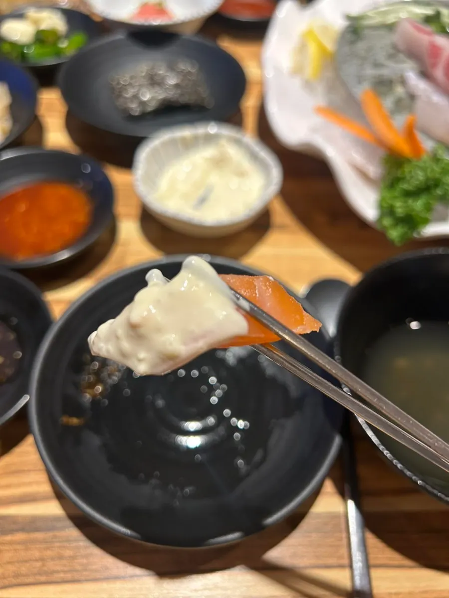 Kết hợp món ăn kèm với sashimi thập cẩm