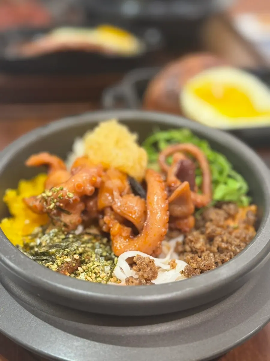 낙지 살이 올라간 황등 토렴 낙지 비빔밥