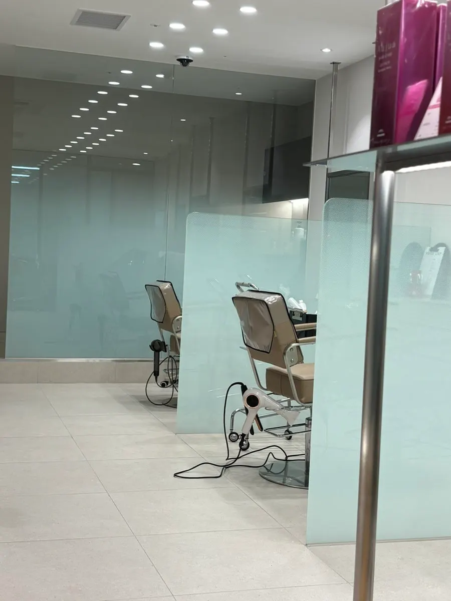 Interior of the Gwacheon Government Complex Station hair salon