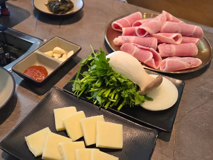 Deo Chadol couple course 200g duck chadol BBQ plate