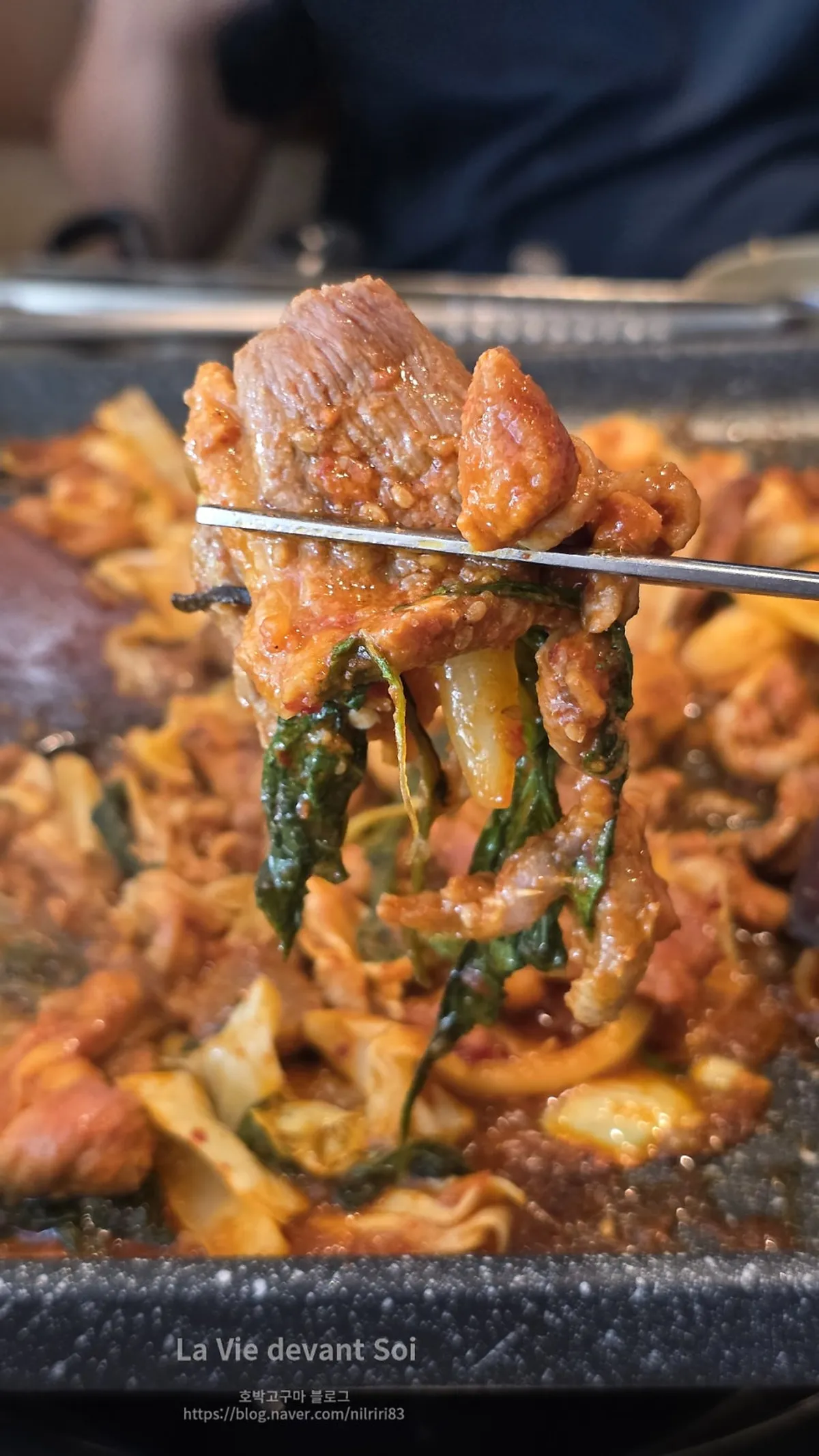 Cover photo of duck brisket BBQ at Deo Chadol in Gwacheon