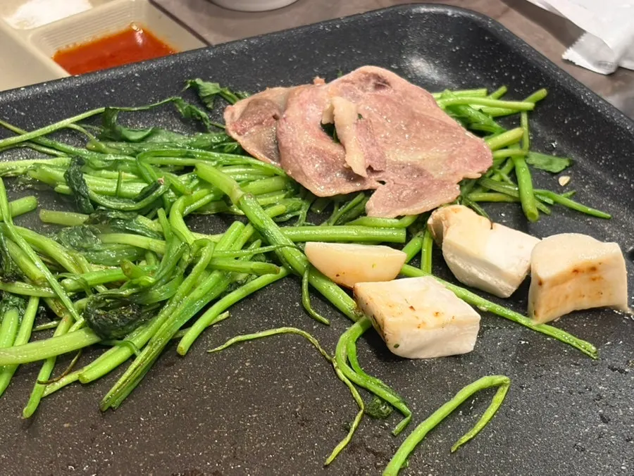 오리차돌과 함께 나온 된장찌개