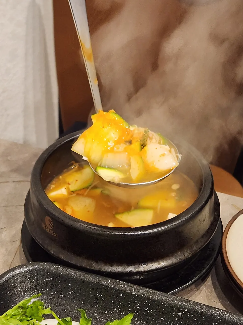 더차돌 커플코스 기본 상차림