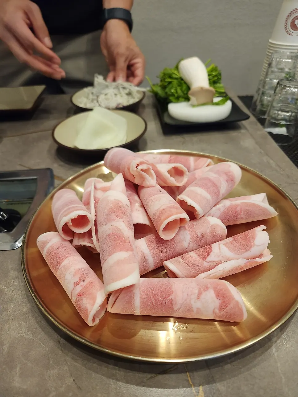 얇게 슬라이스한 오리 차돌구이 200g