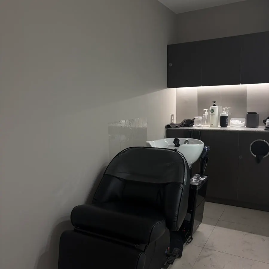 Comfortable hair service area