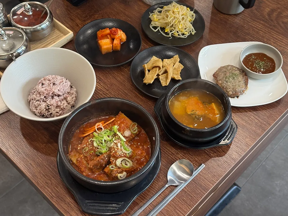 양념이 밴 고향소갈비찜 과천점 소갈비찜