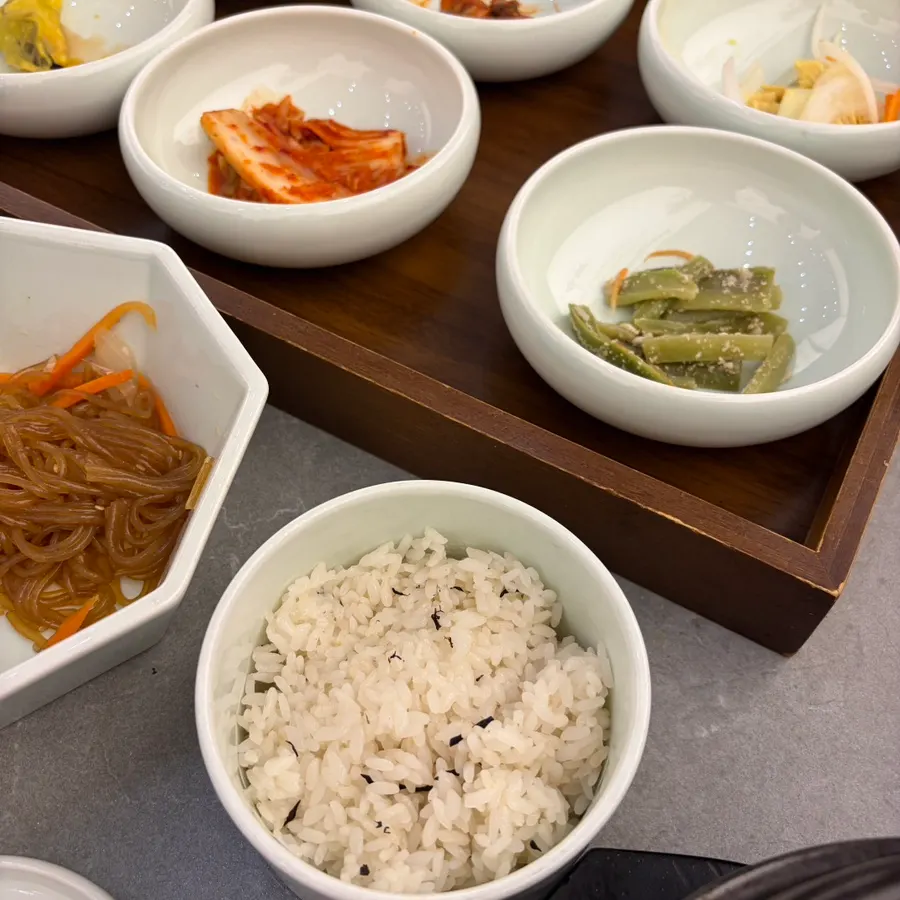 톳이 들어간 고슬고슬한 밥