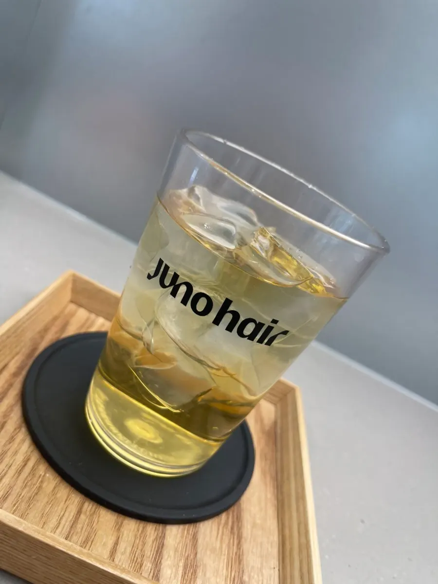 Choosing a drink from the salon menu