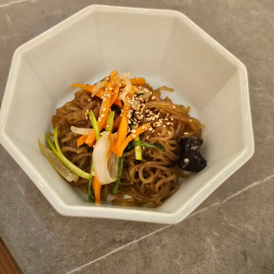 Rich broth of flounder seaweed soup