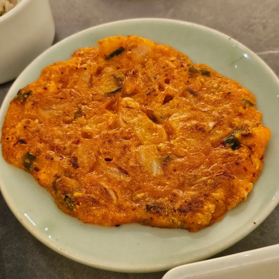 A meal of Haenon Miyeok flounder seaweed soup