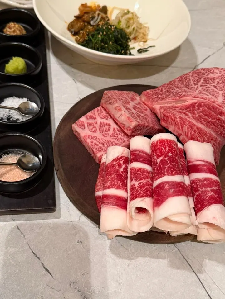 Combo set of sirloin cap, ribeye, and brisket hanwoo