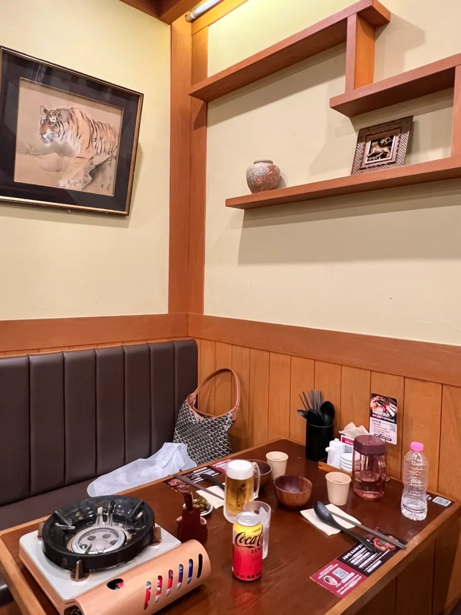 Interior suited to dates and family meals