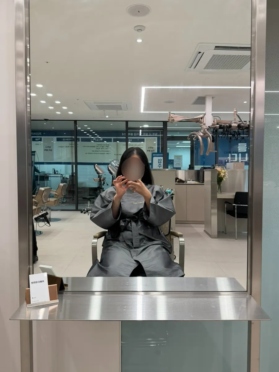 봄 수석실장님 시술석 거울과 의자